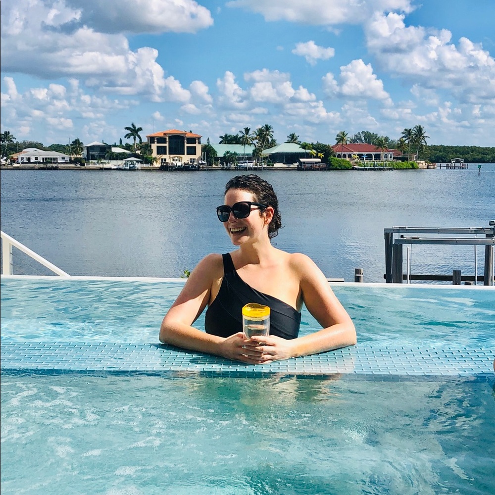 Meet your Posher, Meaghan